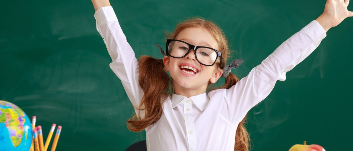 ÇOCUKLARDA DİKKAT EKSİKLİĞİ: NEDENLERİ, BELİRTİLERİ VE BAŞA ÇIKMA YOLLARI